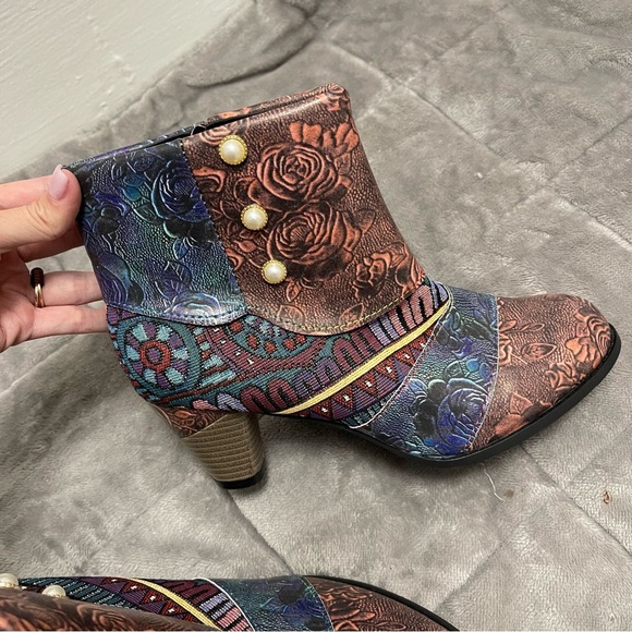 Art Work Faux Leather Colorful ArtsyCuff Ankle Boots / US SIZE 10 - Picture 6 of 8